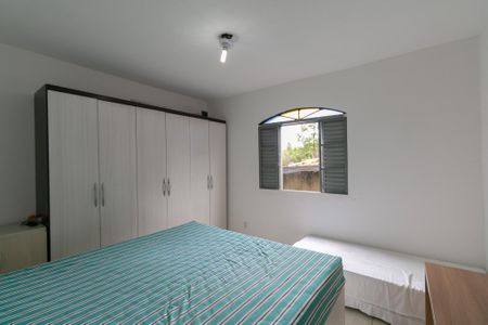 Casa à venda com 364m², 3 quartos e 4 vagasQuarto 2