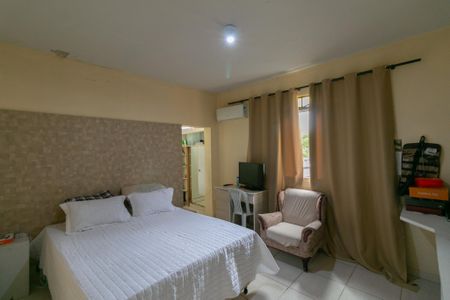 Casa à venda com 364m², 3 quartos e 4 vagasSuíte