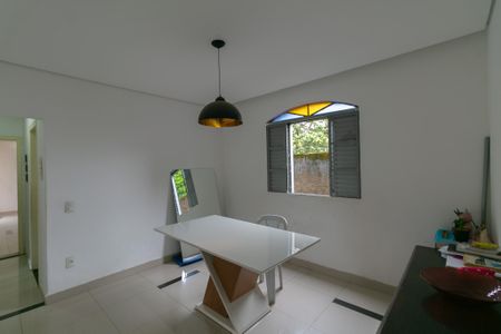 Casa à venda com 364m², 3 quartos e 4 vagasCopa