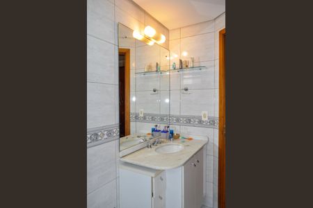 Apartamento à venda com 79m², 2 quartos e 1 vagaBanheiro suite 