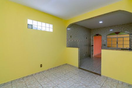 Casa para alugar com 100m², 3 quartos e 1 vagaCopa