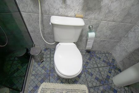 Casa à venda com 108m², 3 quartos e 1 vagaBanheiro