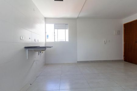 Sala, Cozinha e área de serviço de apartamento para alugar com 2 quartos, 46m² em Vila Ré, São Paulo