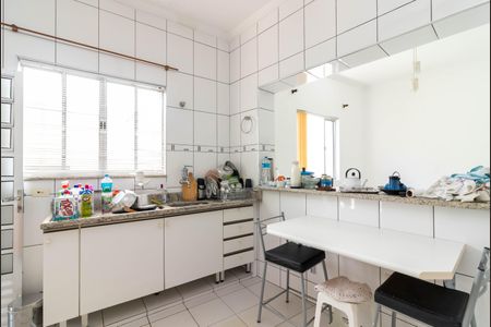 Casa à venda com 240m², 3 quartos e 6 vagasCozinha