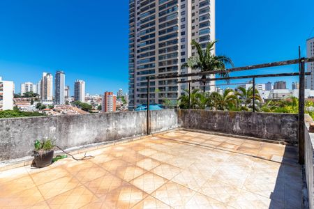 Casa à venda com 240m², 3 quartos e 6 vagasCobertura