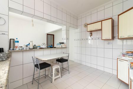 Casa à venda com 240m², 3 quartos e 6 vagasCozinha