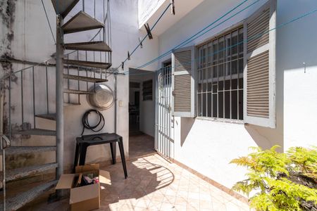 Casa à venda com 240m², 3 quartos e 6 vagasQuintal