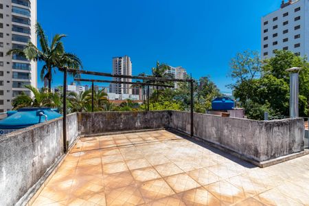 Casa à venda com 240m², 3 quartos e 6 vagasCobertura