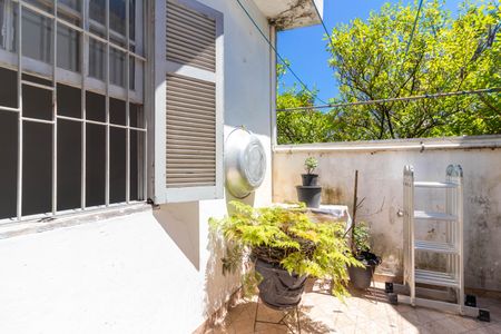 Casa à venda com 240m², 3 quartos e 6 vagasQuintal