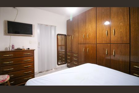 Casa à venda com 3 quartos, 182m² em Vila Tolstoi, São Paulo