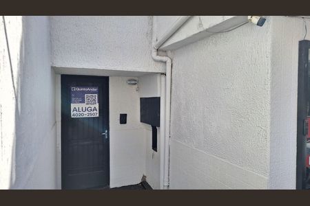 Fachada e Placa GTPE-1103 de casa para alugar com 1 quarto, 320m² em Pompeia, São Paulo