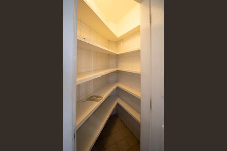 Apartamento à venda com 176m², 3 quartos e 3 vagasDespensa