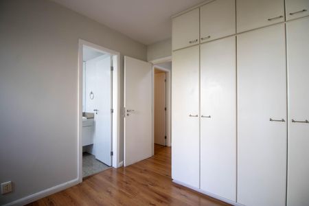 Apartamento à venda com 176m², 3 quartos e 3 vagasSuíte 2