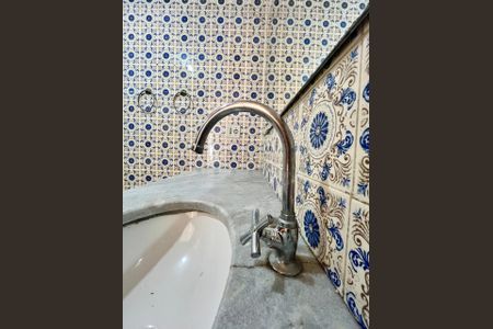 Banheiro de apartamento para alugar com 2 quartos, 94m² em Taquaral, Campinas