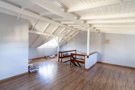 Casa de condomínio à venda com 190m², 3 quartos e 3 vagasSala 2