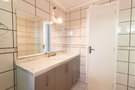 Casa de condomínio à venda com 190m², 3 quartos e 3 vagasBanheiro da Suíte