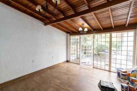 Casa de condomínio à venda com 190m², 3 quartos e 3 vagasChurrasqueira