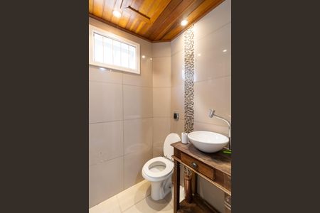 Casa de condomínio à venda com 190m², 3 quartos e 3 vagasLavabo