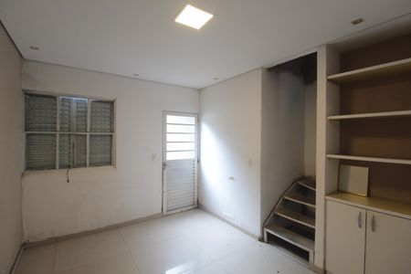Sala de casa para alugar com 2 quartos, 12m² em Lagoa, Belo Horizonte