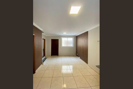 Sala de casa à venda com 2 quartos, 124m² em São Geraldo, Belo Horizonte