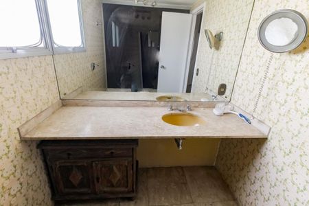 Apartamento à venda com 126m², 3 quartos e 2 vagasBanheiro da Suíte
