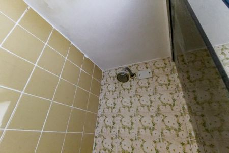 Apartamento à venda com 126m², 3 quartos e 2 vagasBanheiro da Suíte - chuveiro