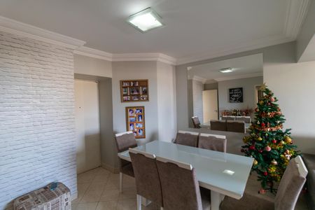 Apartamento para alugar com 78m², 3 quartos e 1 vagaSalas