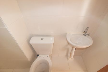 Apartamento para alugar com 47m², 2 quartos e 1 vaga Apartamento para alugar com 47m², 2 quartos e 1 vagaBanheiro