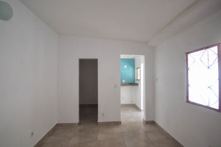 Sala de casa para alugar com 1 quarto, 30m² em São Francisco de Assis, Belford Roxo