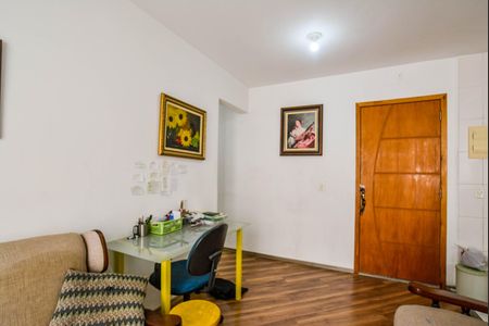 Sala de apartamento para alugar com 2 quartos, 50m² em Parque Erasmo Assunção, Santo André