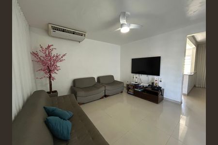 Casa para alugar com 200m², 2 quartos e 1 vagaSala