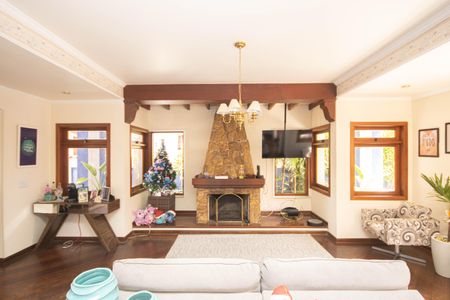 Casa para alugar com 300m², 4 quartos e 4 vagasSala