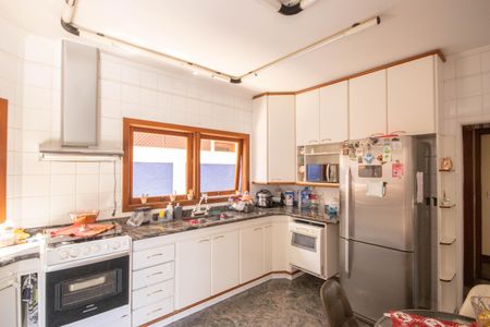 Casa para alugar com 300m², 4 quartos e 4 vagasCozinha