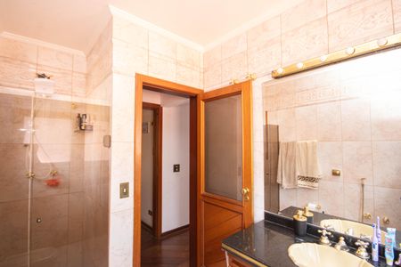 Casa para alugar com 300m², 4 quartos e 4 vagasBanheiro 2