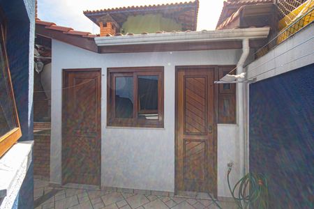 Casa para alugar com 300m², 4 quartos e 4 vagasQuintal