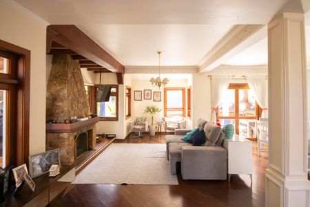 Casa para alugar com 300m², 4 quartos e 4 vagasSala