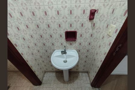 Casa para alugar com 730m², 4 quartos e 5 vagas Casa para alugar com 730m², 4 quartos e 5 vagasLavabo