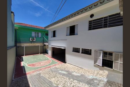 Casa para alugar com 730m², 4 quartos e 5 vagas Casa para alugar com 730m², 4 quartos e 5 vagasQuintal