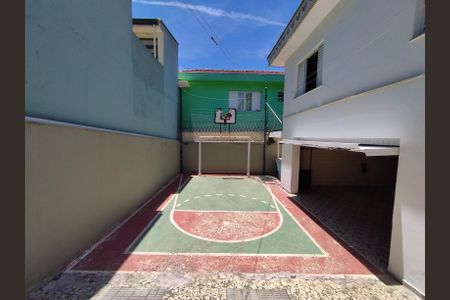 Casa para alugar com 730m², 4 quartos e 5 vagas Casa para alugar com 730m², 4 quartos e 5 vagasQuintal