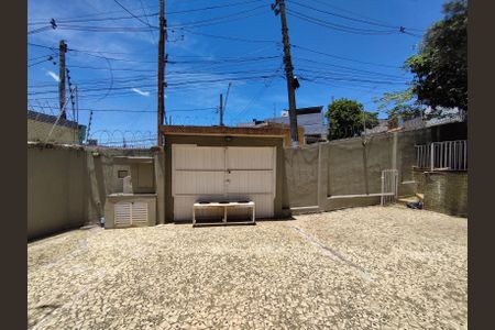 Casa para alugar com 730m², 4 quartos e 5 vagas Casa para alugar com 730m², 4 quartos e 5 vagasGaragem