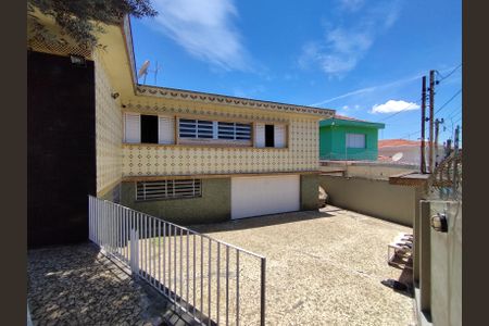 Casa para alugar com 730m², 4 quartos e 5 vagas Casa para alugar com 730m², 4 quartos e 5 vagasQuintal