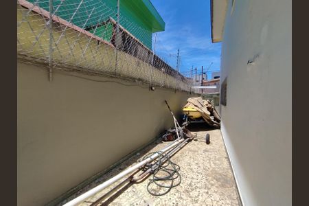 Casa para alugar com 730m², 4 quartos e 5 vagas Casa para alugar com 730m², 4 quartos e 5 vagasQuintal