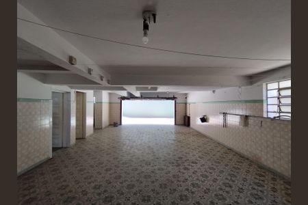 Casa para alugar com 730m², 4 quartos e 5 vagas Casa para alugar com 730m², 4 quartos e 5 vagasGaragem