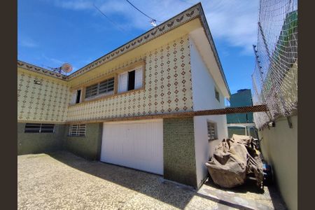 Casa para alugar com 730m², 4 quartos e 5 vagas Casa para alugar com 730m², 4 quartos e 5 vagasFachada