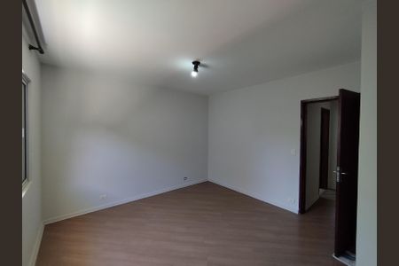 Casa para alugar com 730m², 4 quartos e 5 vagas Casa para alugar com 730m², 4 quartos e 5 vagasQuarto 4