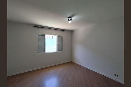 Casa para alugar com 730m², 4 quartos e 5 vagas Casa para alugar com 730m², 4 quartos e 5 vagasSuíte