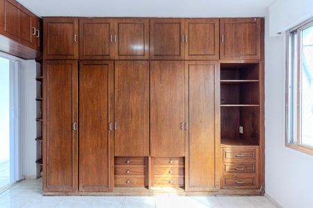 Quarto de apartamento para alugar com 1 quarto, 79m² em Jardim Ataliba Leonel, São Paulo