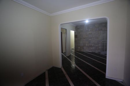 Casa à venda com 300m², 3 quartos e sem vagaSala