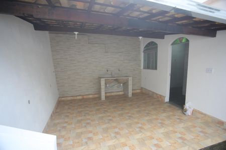 Casa à venda com 300m², 3 quartos e sem vagaArea de serviço