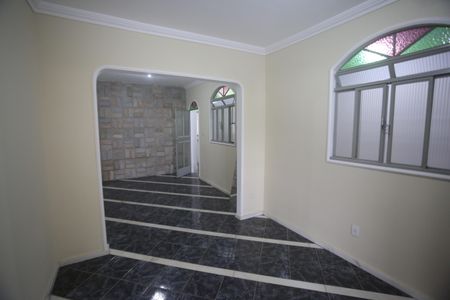 Casa à venda com 300m², 3 quartos e sem vagaSala